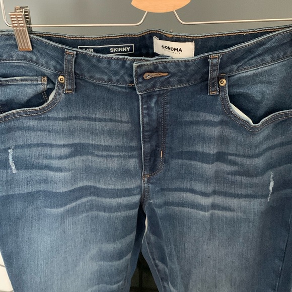 Sonoma women’s jeans size 14R - Picture 3 of 7